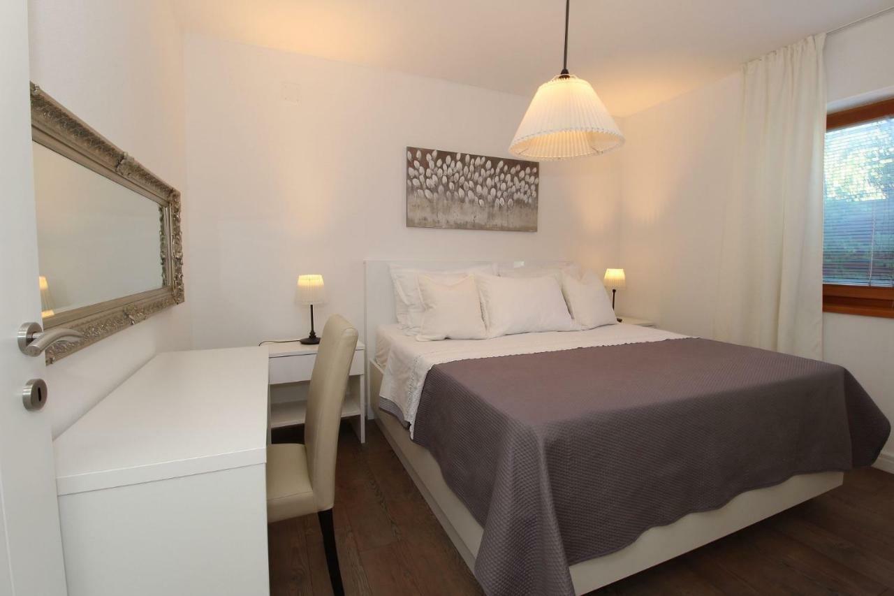 Nainer Apartment